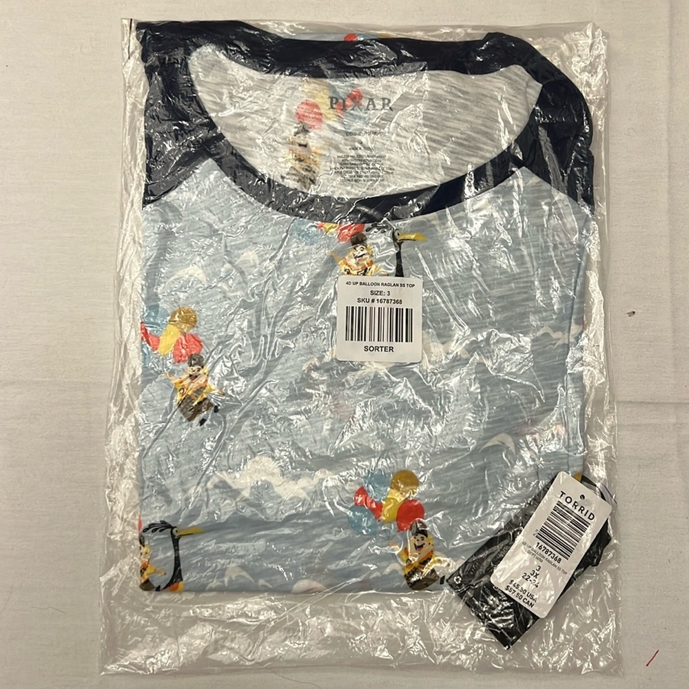 NWT Torrid Disney Pixar Up Raglan Tee with Doug and Russell with Balloons